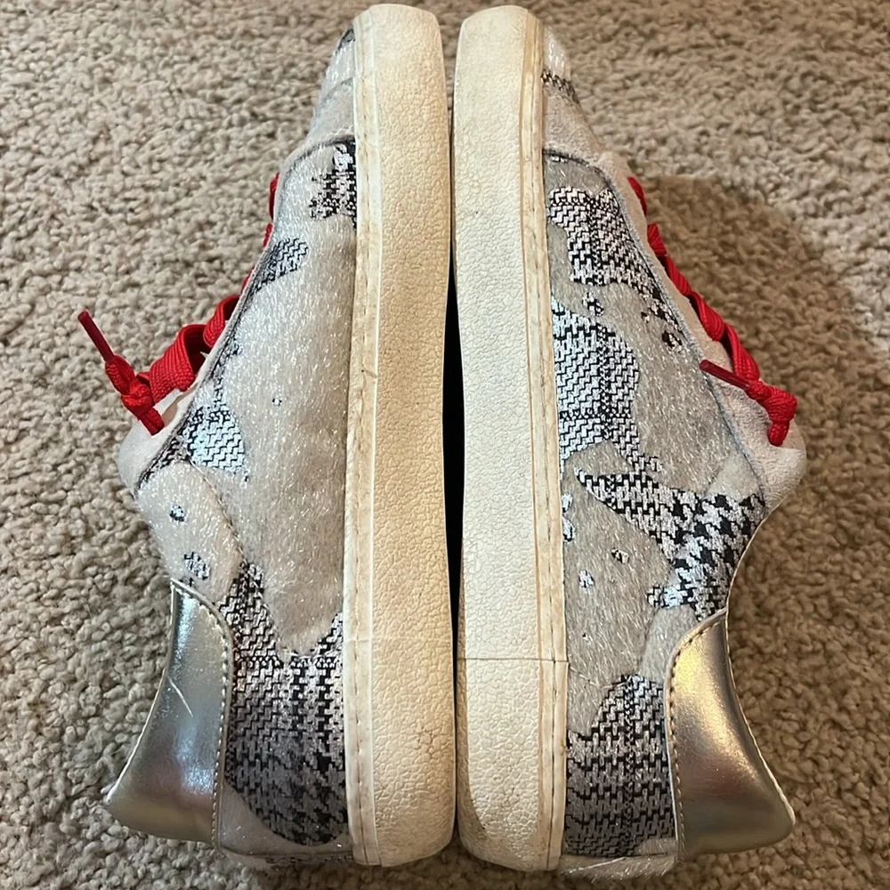 Steve Madden Philosophy Star Sneakers Size 7.5